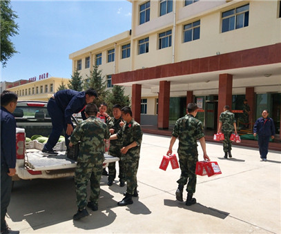 一家親│興海銅鑫慰問部隊官兵，共話軍企團結(jié)魚水情